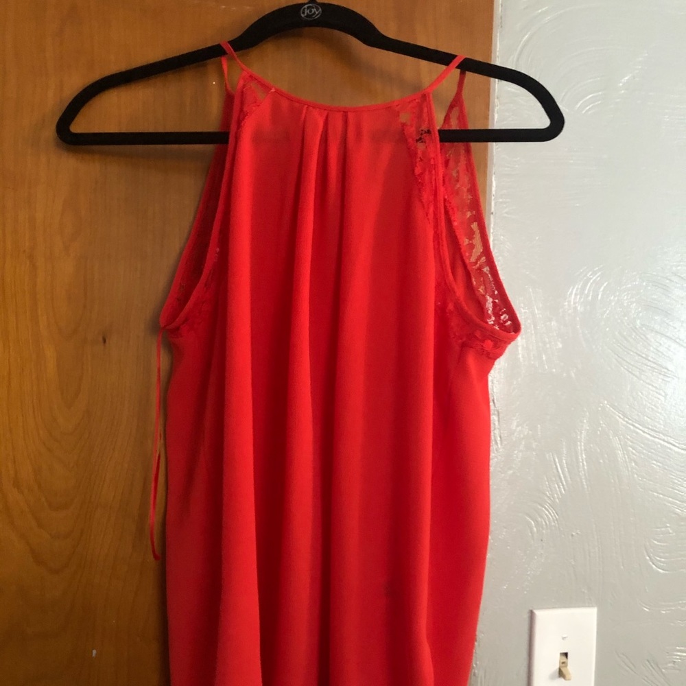 Red summer spaghetti strap shirt